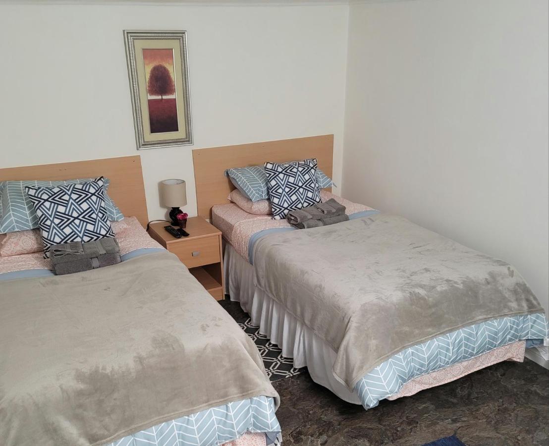Lower Level Apt 6Ft High Close To Hwy Netflix Wifi Apartment Edmundston Ngoại thất bức ảnh